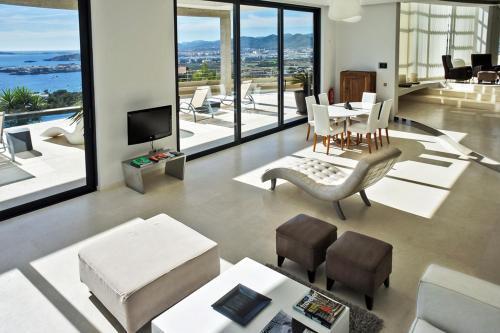 Rent This Luxury Villa With Private Pool, Ibiza Villa 1032