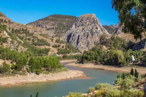 Cottage In Bermejo 7 Km From �lora
