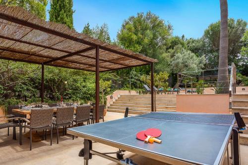 Es Mal Pas Villa Sleeps 10 With Pool And Air Con