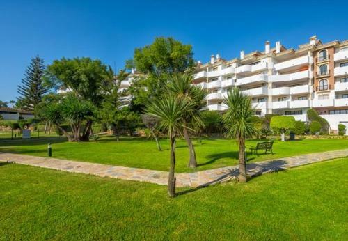 Sitio de Calahonda Apartment Sleeps 4 Pool Air Con