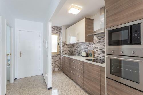 Cozy Apartment In Salinetas Beach.