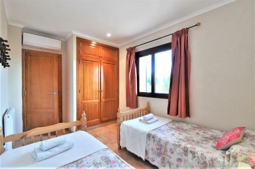 Casa Brisa- En Cala Llombards- Santany