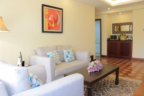 Desalegn Hotels And Resort