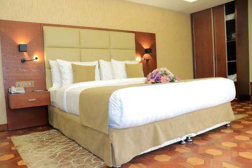 Desalegn Hotels And Resort