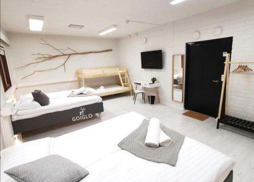 Goiglo Hotel & Hostel