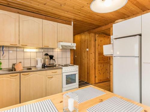 Holiday Home Sinisorsa