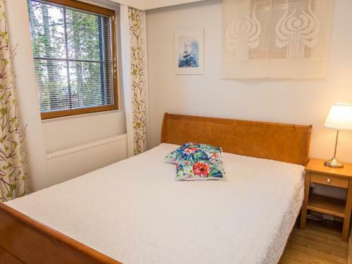 Holiday Home Karhunvartijan Pirtti C1