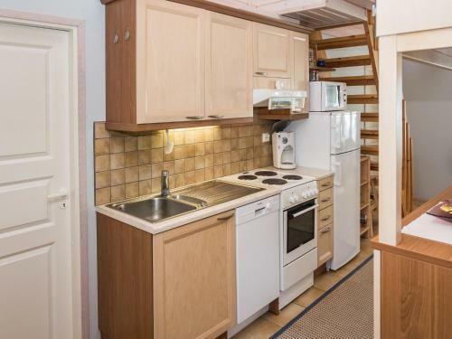 Holiday Home Nelikko B