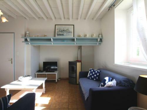 G�te Andoins, 3 Pi�ces, 4 Personnes - Fr-1-384-399