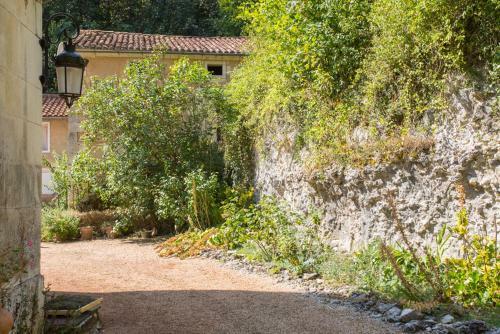 Le Moulinaud Chateau Sleeps 12 Pool Wifi
