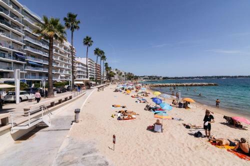 Apartamento C�res Furnished Flat