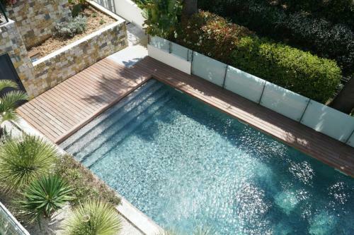 Beautiful Apartment With Swimming Pool In Antibes