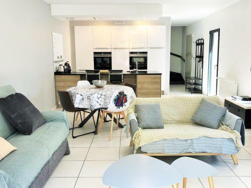 Villa Maison Mitoyenne Moderne Quartier Aiguillon Residence 7