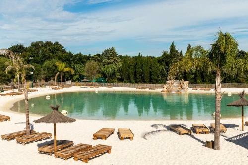 Camping Maeva Club Le Lagon D?argel�s ****