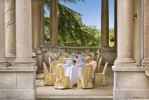 Attainville Chateau Sleeps 27 Wifi