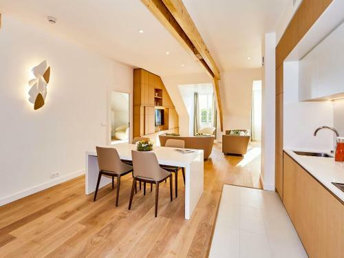 Apartment Miramar T2 - Rhu301