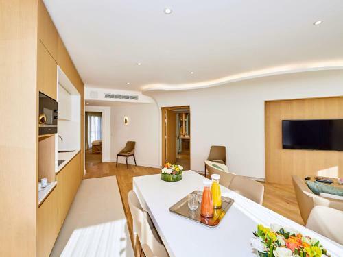 Apartment Miramar T2 - Rhu301