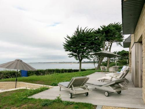 Holiday Home Maison Du Phare de Port-navalo