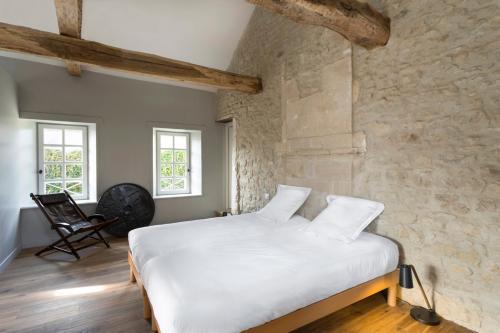 Bayeux Chateau Sleeps 18