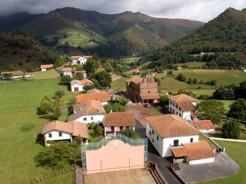 G�te Bidarray, 3 Pi�ces, 4 Personnes - Fr-1-384-419