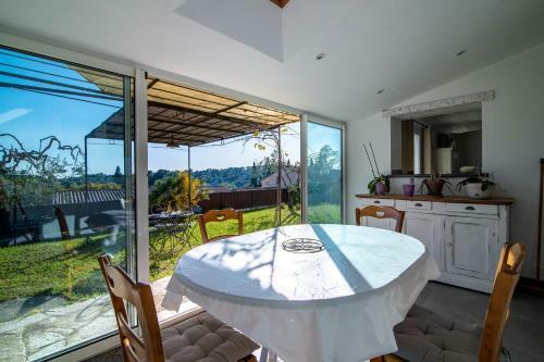 Villa Marine Charming Villa With Garden In Biot