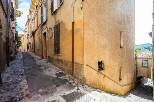 Apartamento Biotin Furnished Flat