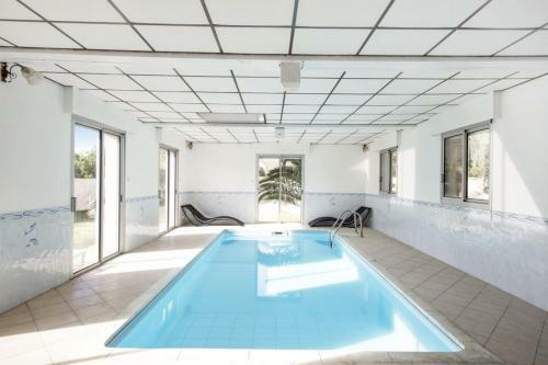 Villa With Swimming Pool Close To The Ocean