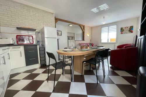 Maison C?ur De Centre Ville De Bl�r�