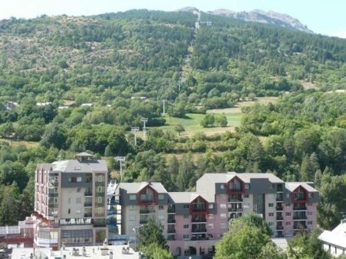 Apartamento Appartement Brian�on, 2 Pi�ces, 6 Personnes - Fr-1-330c-17