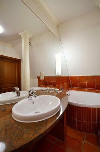 Hostal Poduszka Pensjonat Nad Rzek?