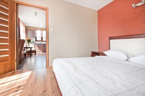 Hostal Artis Pokoje Go?cinne