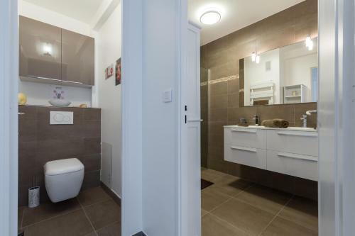 Apartamento Gorgeous Apt With Terrace, Elevator, Ac, Free Parking