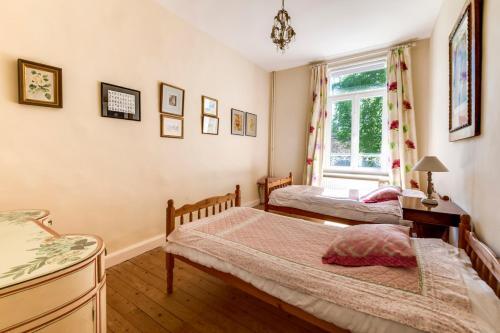 Campigneulles-les-petites Villa Sleeps 12 Wifi