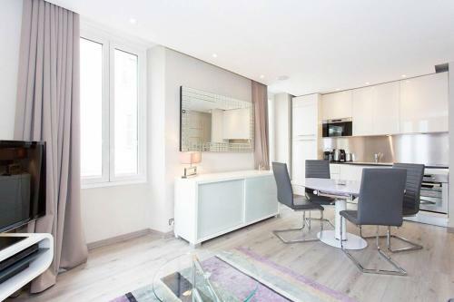 Apartamento 1 Bedroom In Front Of The Palais!