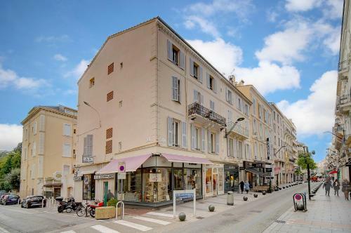 Apartamento Charmant 2 Pi�ces Rue D'antibes