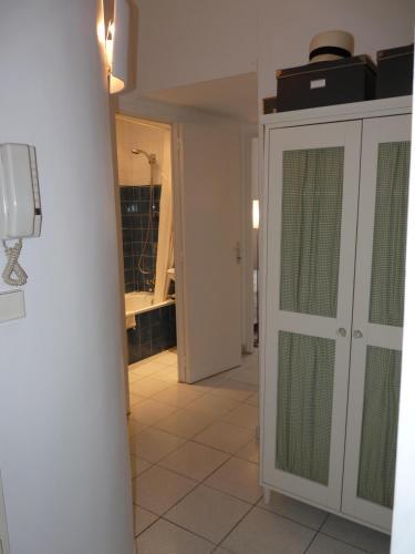 Cannes Apartment Sleeps 5 Air Con Wifi