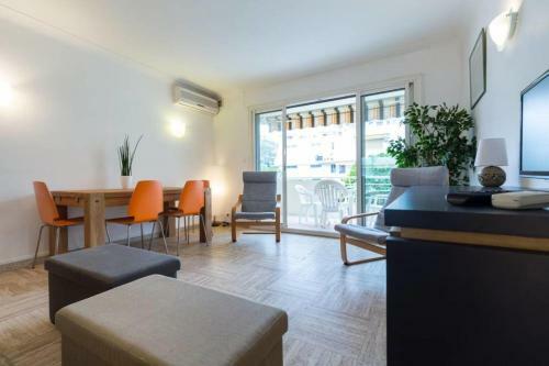 1 Bedroom Apartment Close To Beach