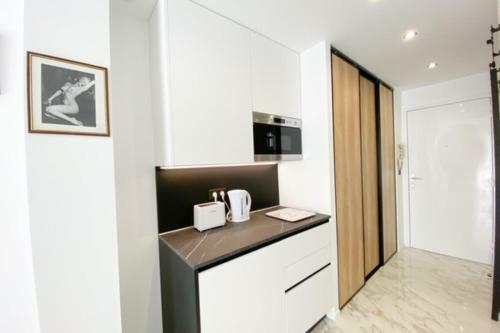 Apartamento Few Steps From The Beach - Nice Studio W Terrace