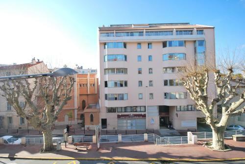 One Bedroom Apartment - Close To The See