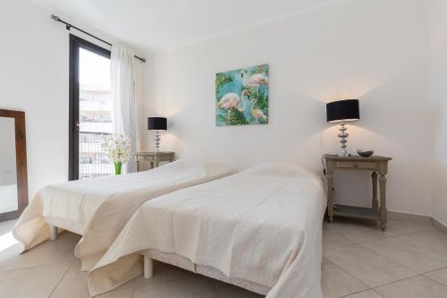 Cannes Apartment Sleeps 5 Air Con Wifi