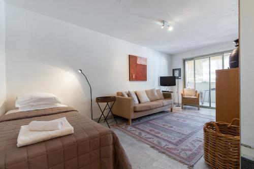 Cannes Apartment Sleeps 2 Wifi