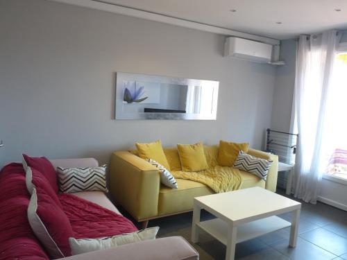 Cannes Apartment Sleeps 5 Wifi T692736