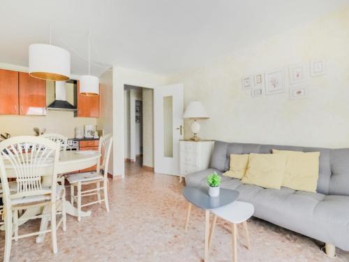 Apartment Reine Astrid-3
