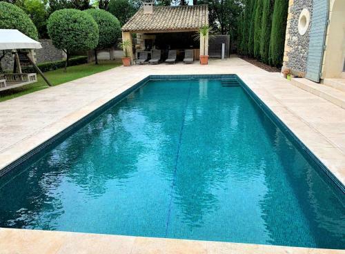 Caux Villa Sleeps 12 With Pool And Wifi