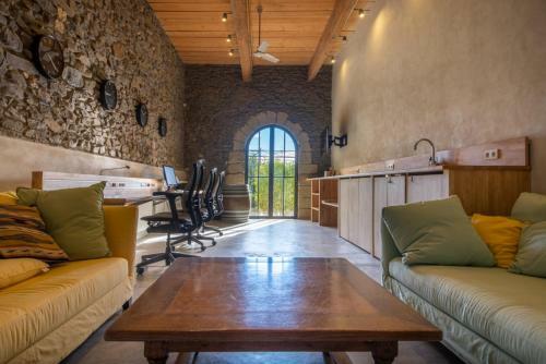 Caux Villa Sleeps 12 With Pool And Wifi