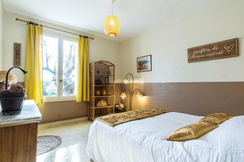Stunning Property Between Alpilles And Luberon