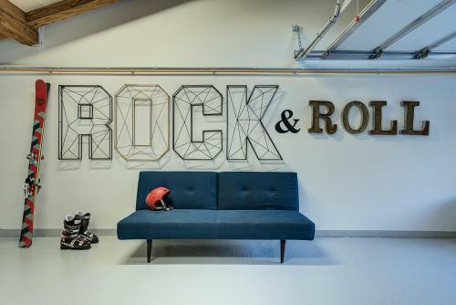 Big Rock Luxury 4/5br/4ba Apartment In Chamonix Centre