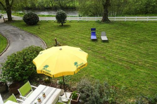 Holiday Home Ch�teauneuf-du-faou - Bre06105i-f