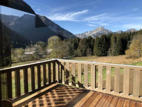 Chalet Ch�tel, 6 Pi�ces, 10 Personnes - Fr-1-198-212