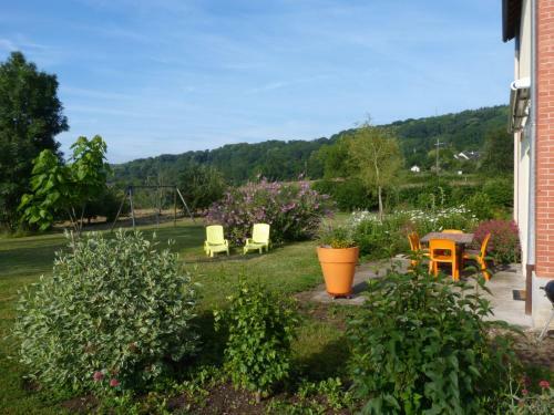 Comfortable, Modern Holiday Home With Nice Garden And Terrace